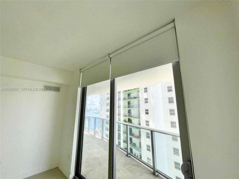 For Rent: $3,500 (1 beds, 1 baths, 745 Square Feet)
