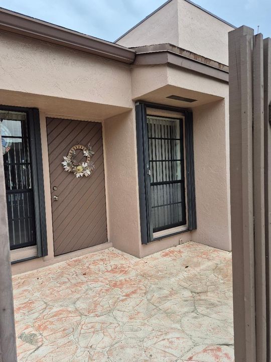 UNIT ENTRY