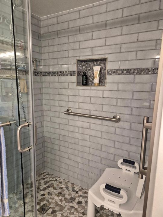 MASTER BATH SHOWER