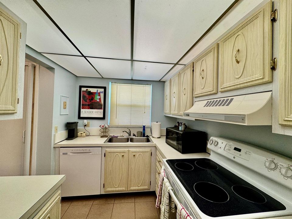 Kitchen 3