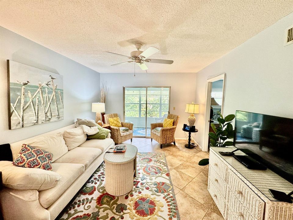 Living Room 4