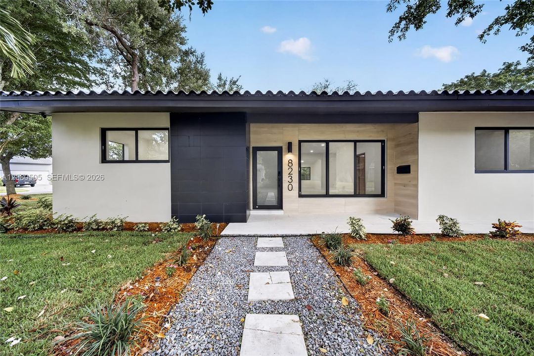 For Sale: $1,475,000 (3 beds, 2 baths, 1828 Square Feet)