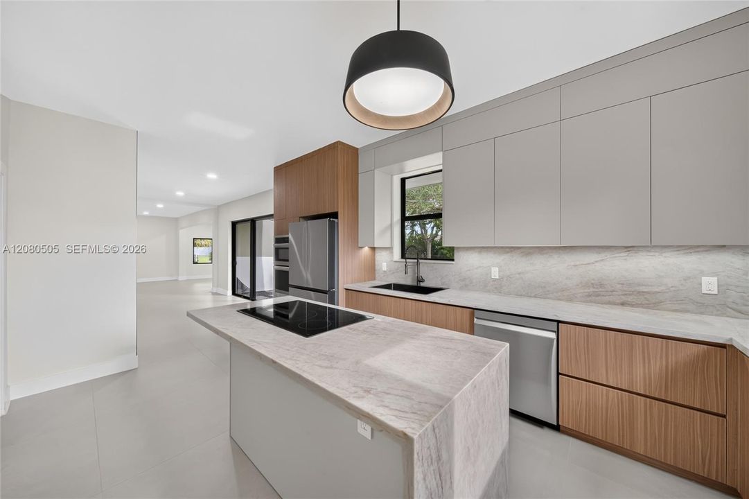 For Sale: $1,475,000 (3 beds, 2 baths, 1828 Square Feet)