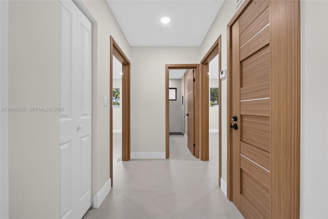 For Sale: $1,475,000 (3 beds, 2 baths, 1828 Square Feet)