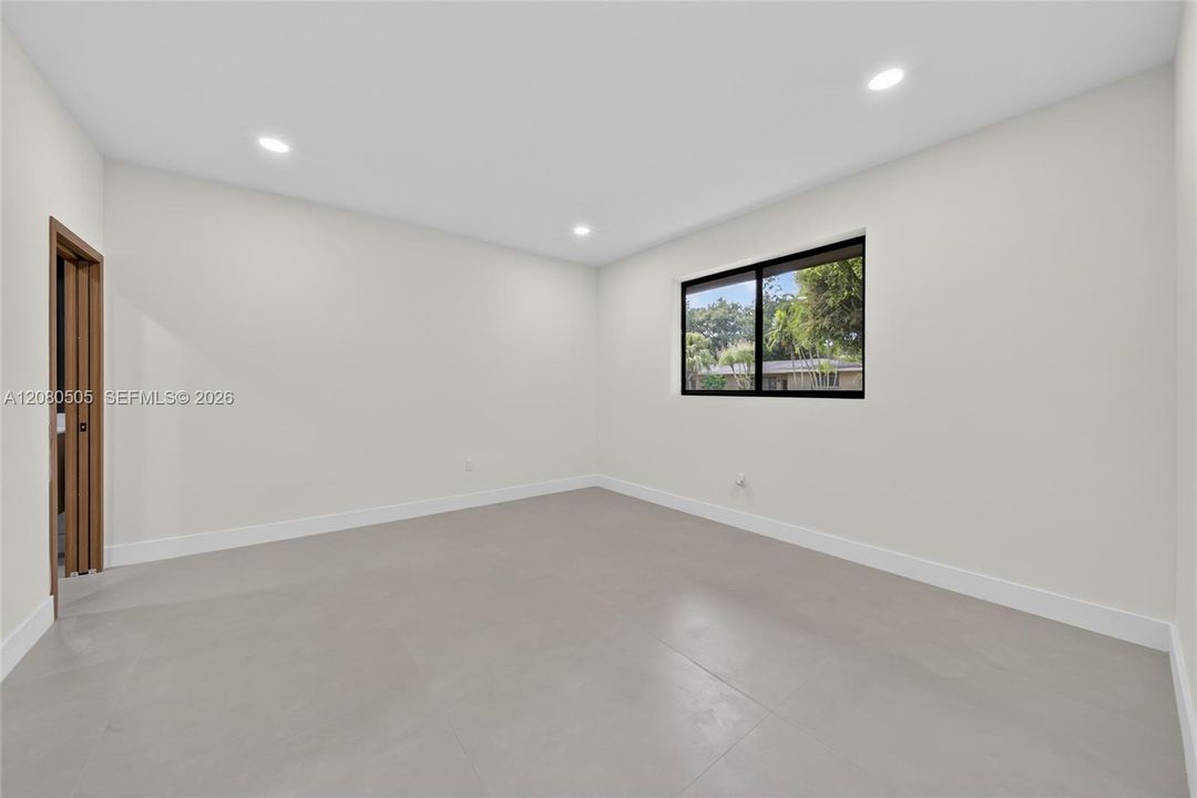 For Sale: $1,475,000 (3 beds, 2 baths, 1828 Square Feet)