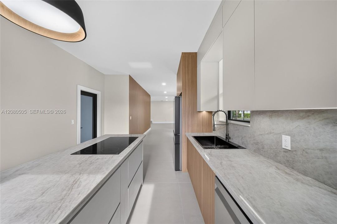 For Sale: $1,475,000 (3 beds, 2 baths, 1828 Square Feet)