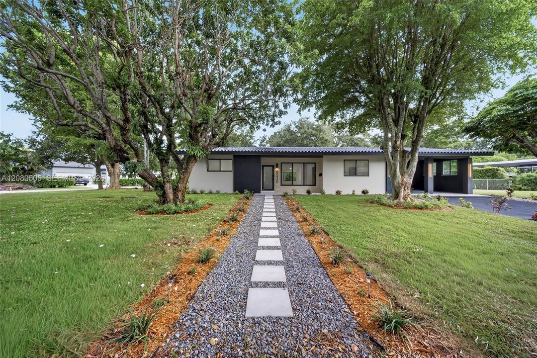 For Sale: $1,475,000 (3 beds, 2 baths, 1828 Square Feet)