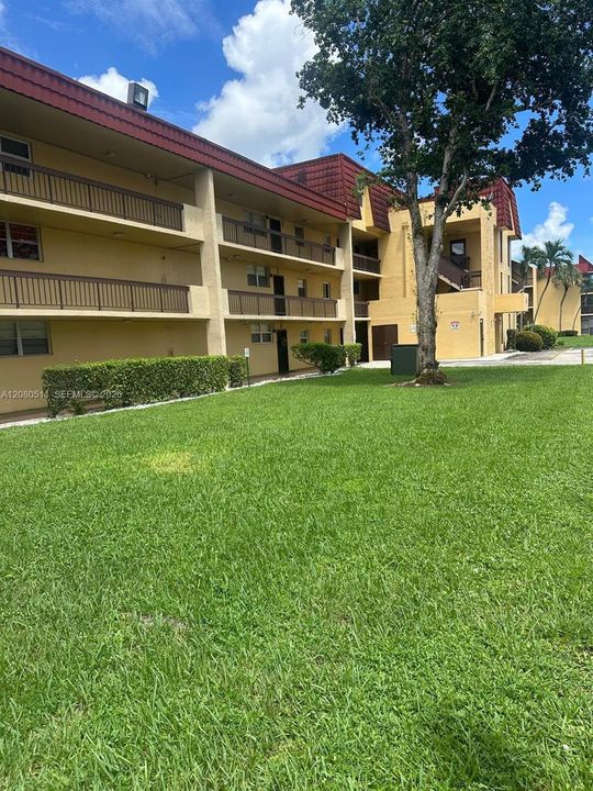 En Venta: $225,000 (2 camas, 2 baños, 1000 Pies cuadrados)