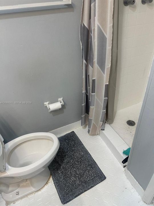 En Venta: $225,000 (2 camas, 2 baños, 1000 Pies cuadrados)