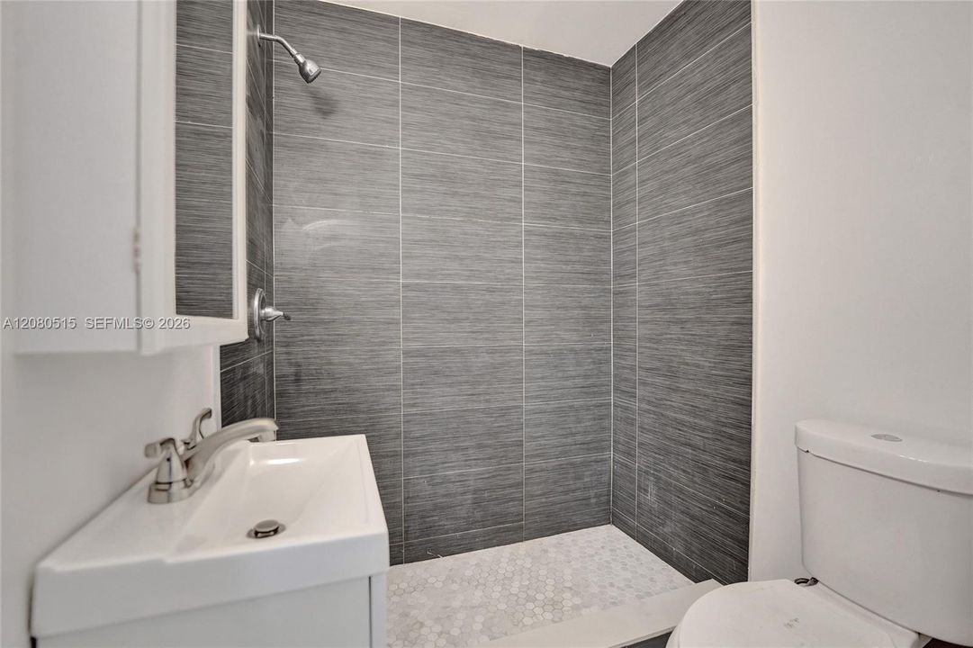 На продажу: $435,000 (3 спален, 2 ванн, 972 Квадратных фут)