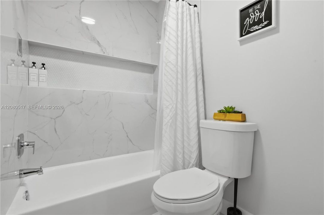 For Sale: $625,000 (4 beds, 2 baths, 2799 Square Feet)