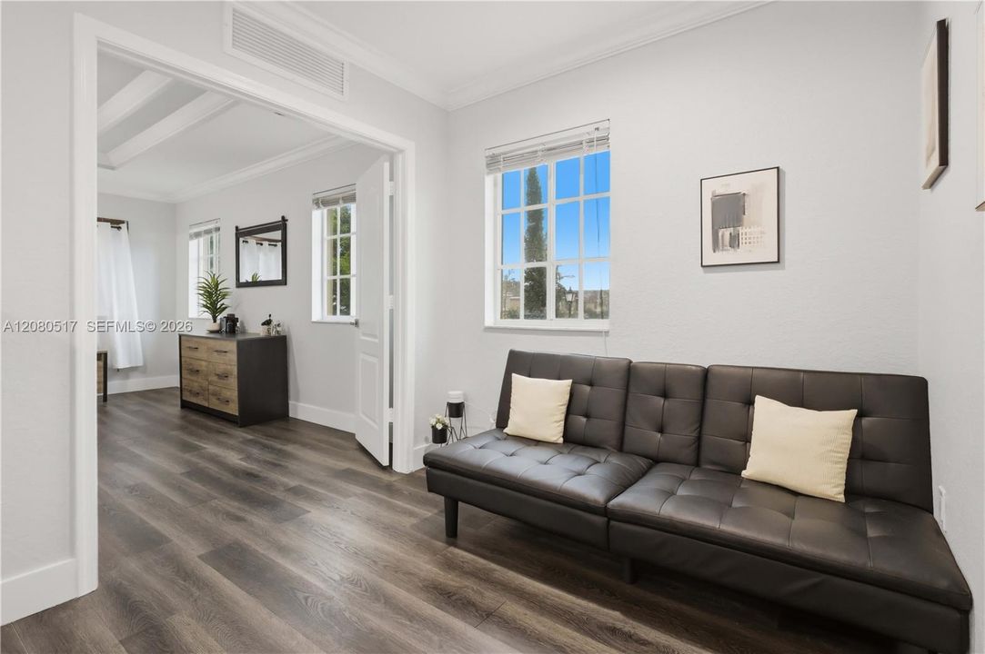 For Sale: $625,000 (4 beds, 2 baths, 2799 Square Feet)