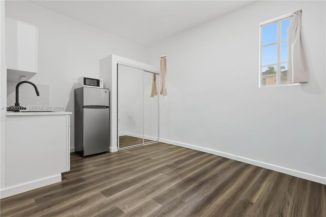 For Sale: $625,000 (4 beds, 2 baths, 2799 Square Feet)