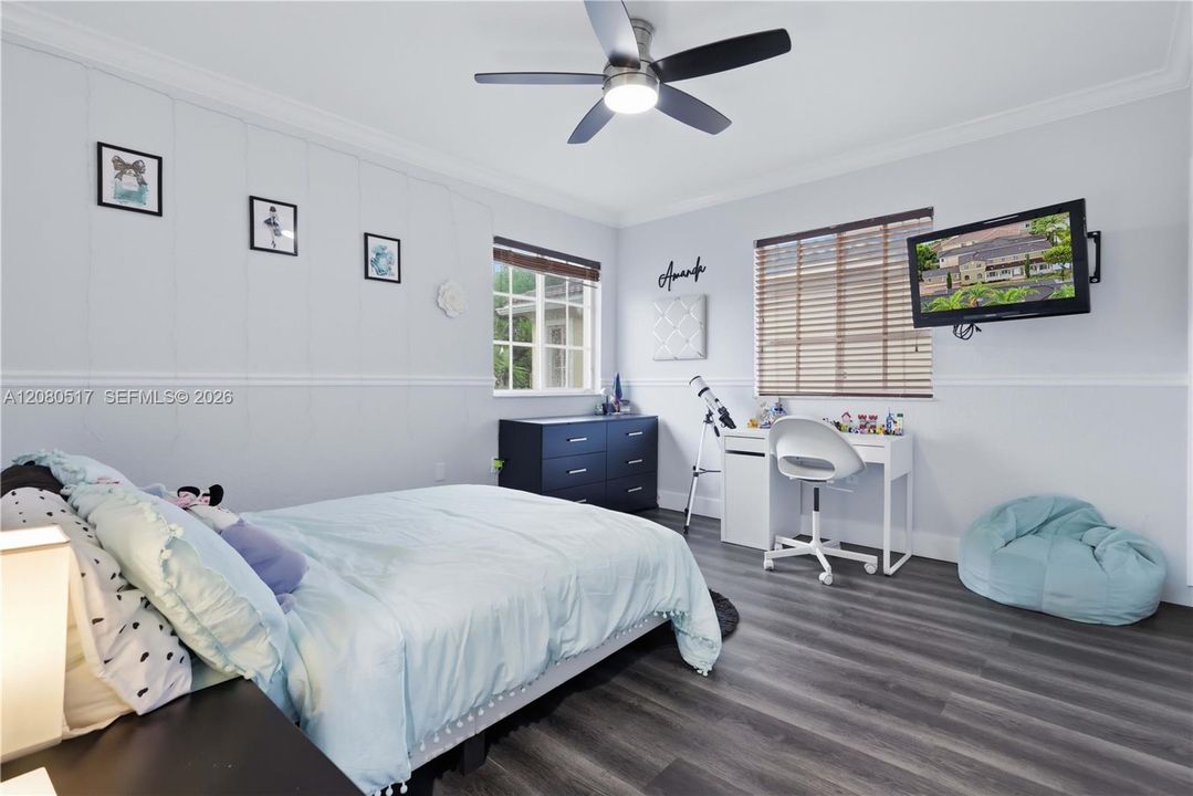 For Sale: $625,000 (4 beds, 2 baths, 2799 Square Feet)
