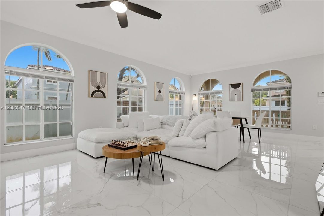 For Sale: $625,000 (4 beds, 2 baths, 2799 Square Feet)