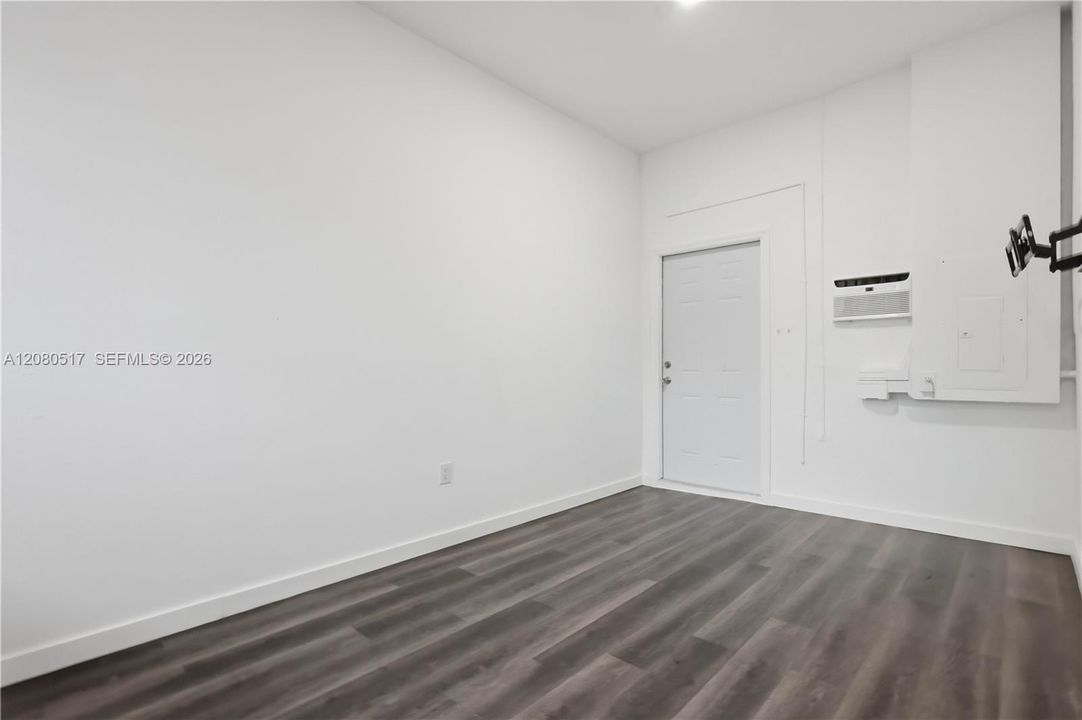 For Sale: $625,000 (4 beds, 2 baths, 2799 Square Feet)