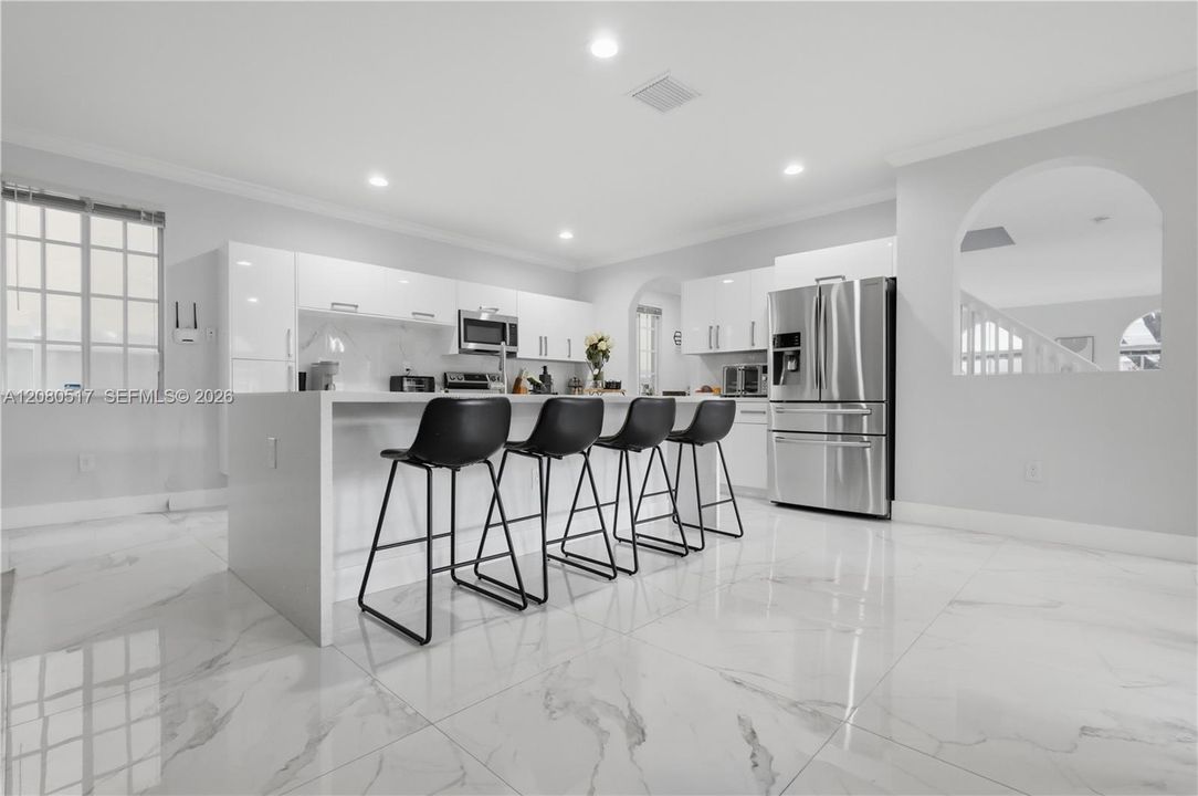 For Sale: $625,000 (4 beds, 2 baths, 2799 Square Feet)