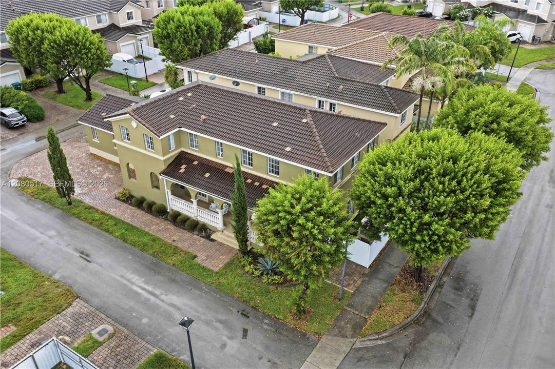 For Sale: $625,000 (4 beds, 2 baths, 2799 Square Feet)