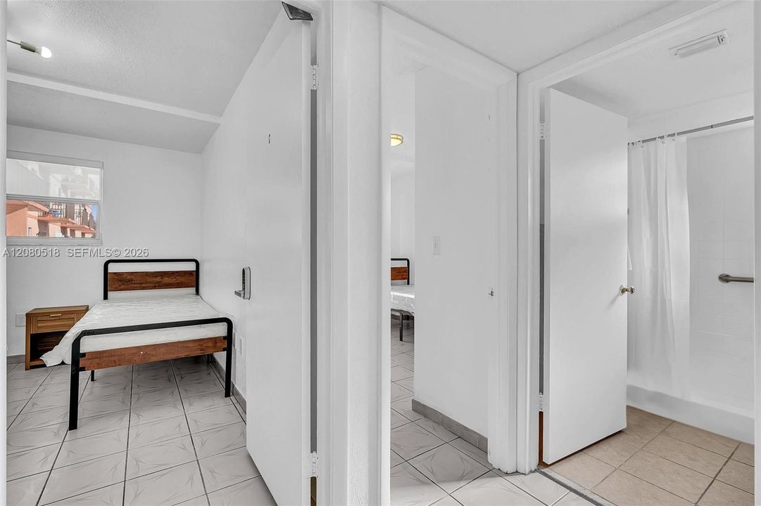 For Rent: $2,700 (3 beds, 2 baths, 1063 Square Feet)