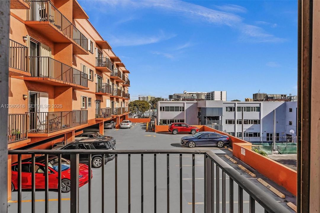 For Rent: $2,700 (3 beds, 2 baths, 1063 Square Feet)