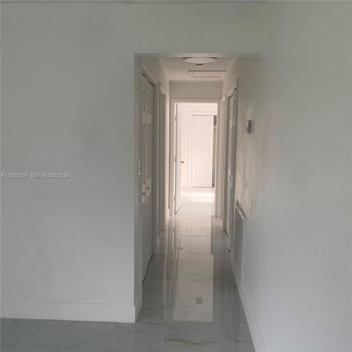В аренду: $2,200 (2 спален, 2 ванн, 1250 Квадратных фут)