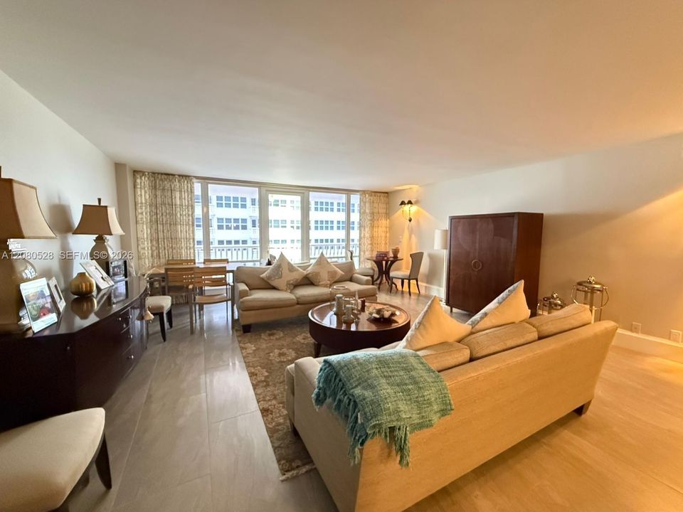 For Rent: $4,900 (2 beds, 2 baths, 1596 Square Feet)