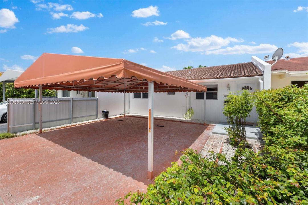For Rent: $2,900 (3 beds, 2 baths, 0 Square Feet)