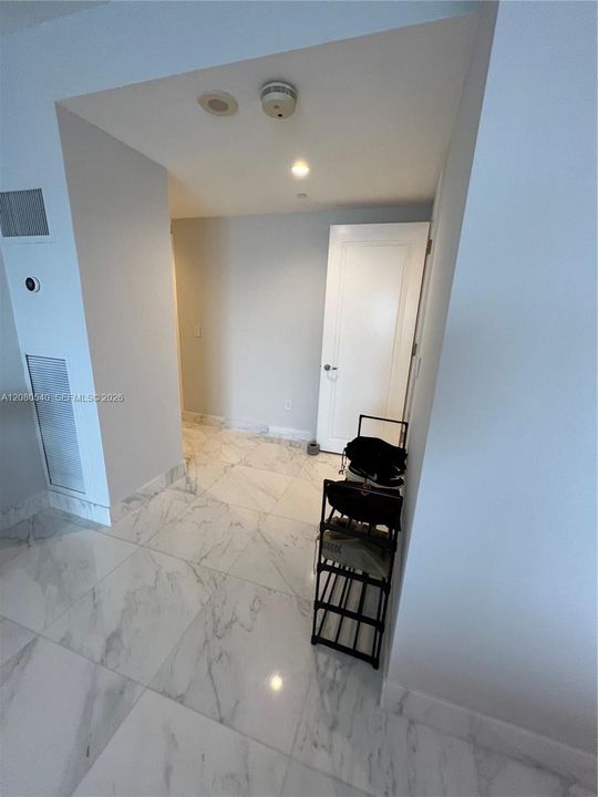 En Renta: $16,000 (2 camas, 2 baños, 1801 Pies cuadrados)