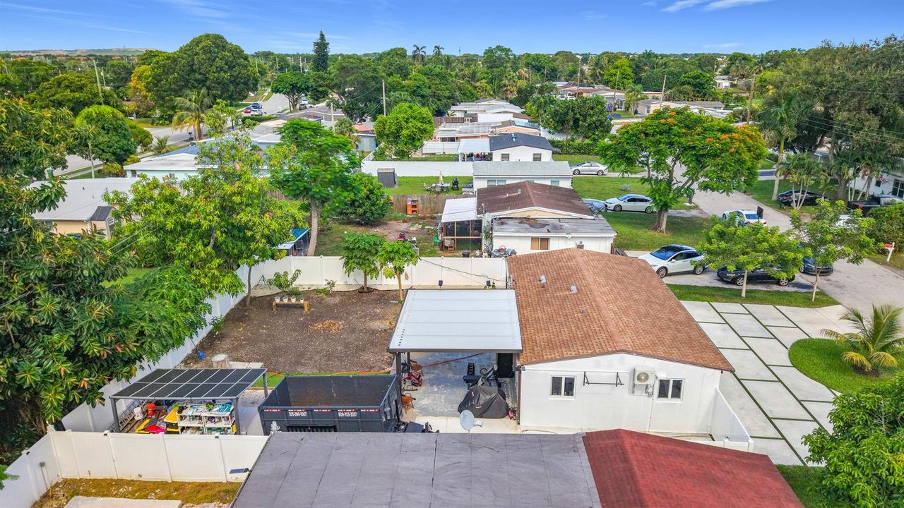 6135 NW 24th Court-35