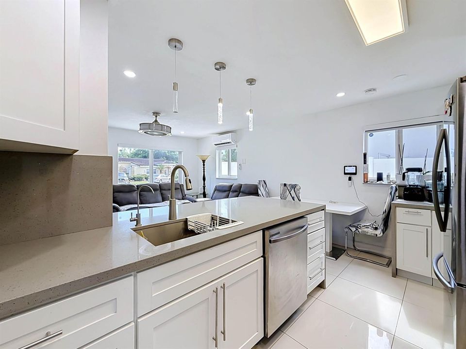 6135 NW 24th Court-21