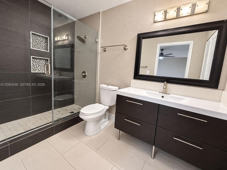 В аренду: $3,300 (3 спален, 2 ванн, 1300 Квадратных фут)