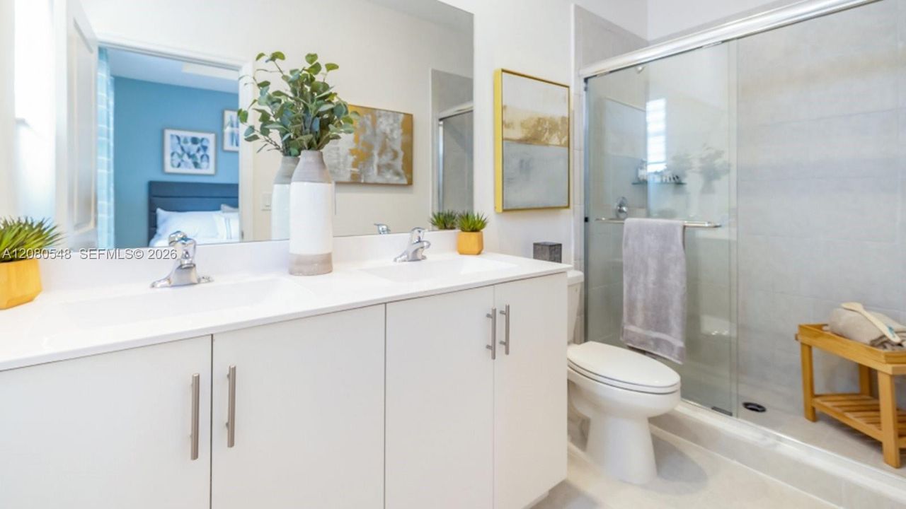 For Sale: $394,350 (3 beds, 3 baths, 1334 Square Feet)