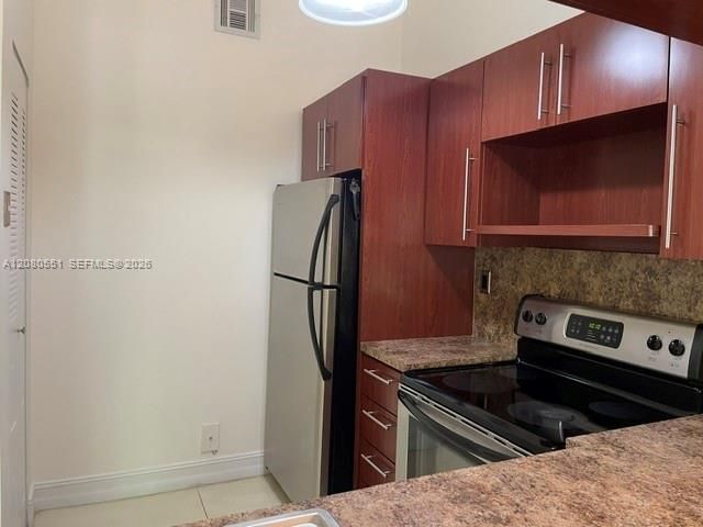 For Rent: $1,700 (1 beds, 1 baths, 862 Square Feet)