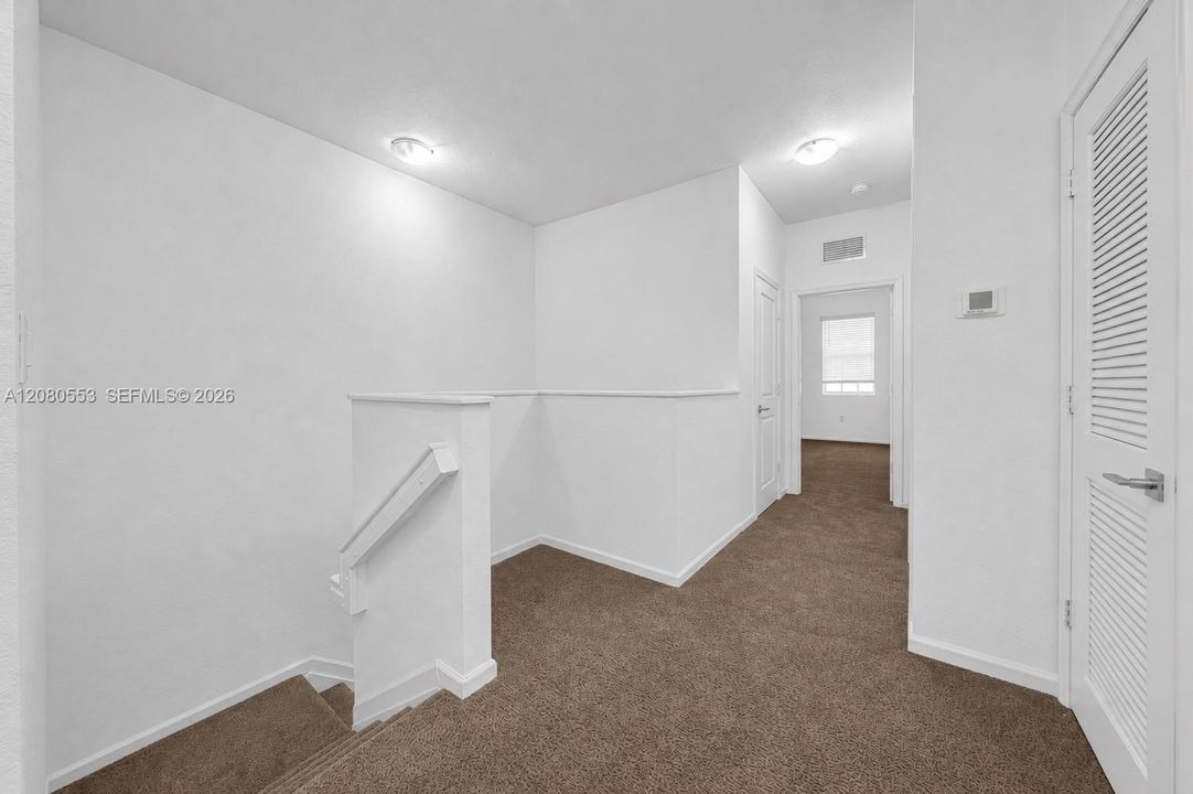 For Sale: $345,000 (3 beds, 2 baths, 1731 Square Feet)