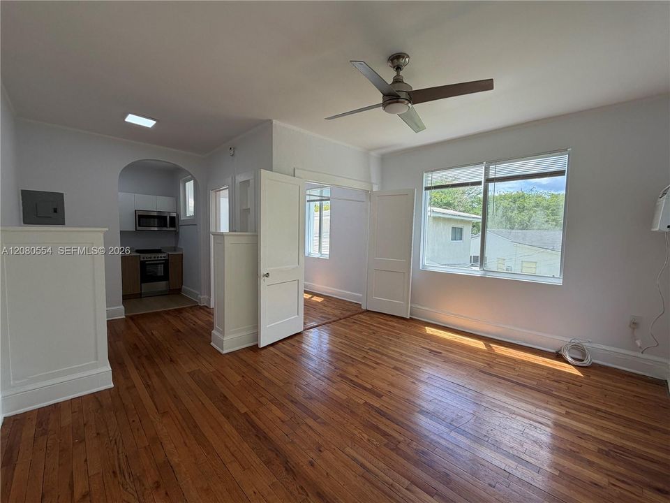 For Rent: $1,825 (0 beds, 1 baths, 475 Square Feet)