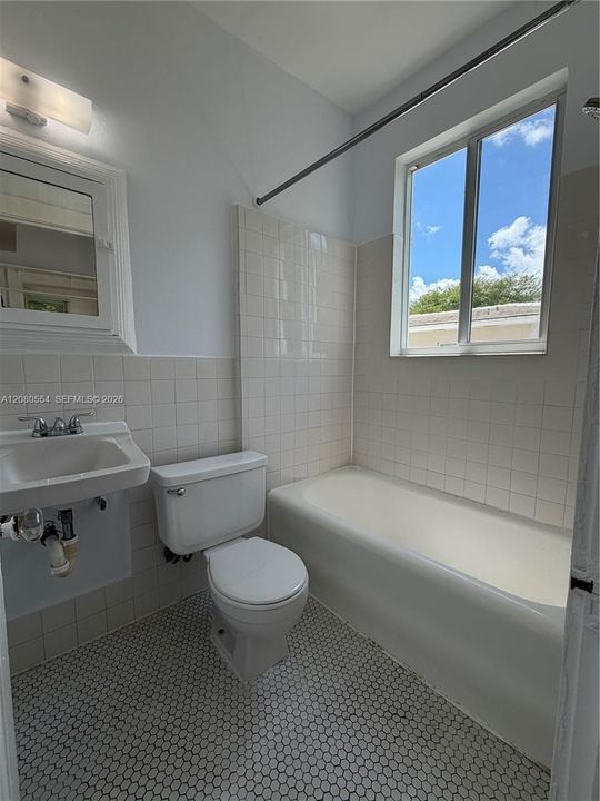 For Rent: $1,825 (0 beds, 1 baths, 475 Square Feet)