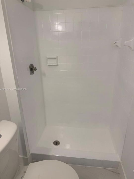 For Rent: $1,825 (2 beds, 2 baths, 820 Square Feet)