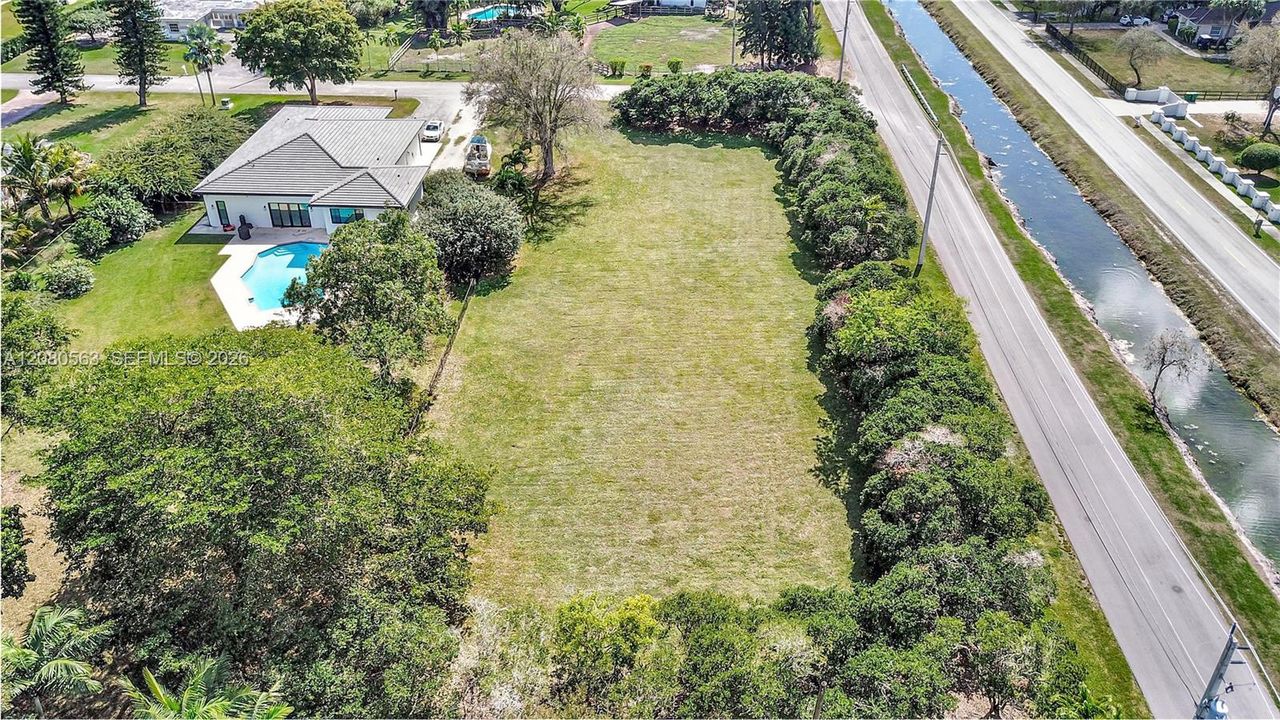For Sale: $743,000 (1.44 acres)