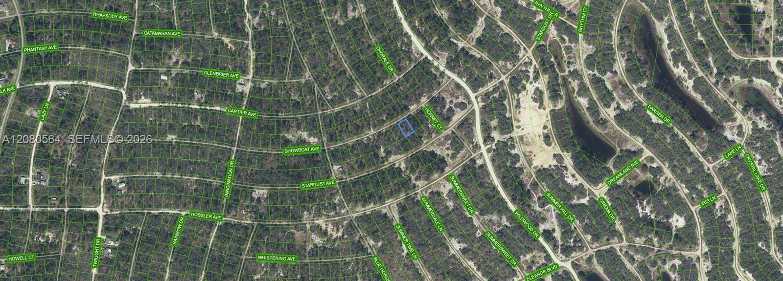 En Venta: $7,900 (0.23 acres)