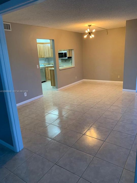 En Venta: $269,900 (3 camas, 2 baños, 1254 Pies cuadrados)