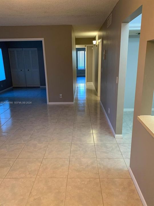 En Venta: $269,900 (3 camas, 2 baños, 1254 Pies cuadrados)