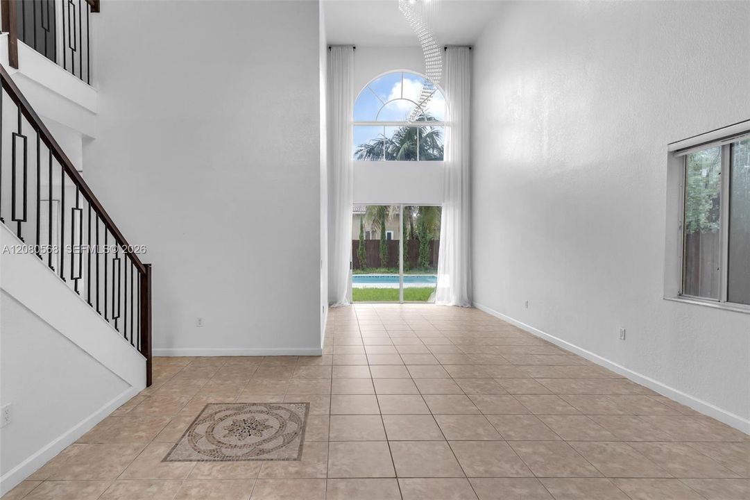 For Sale: $675,000 (4 beds, 3 baths, 2578 Square Feet)