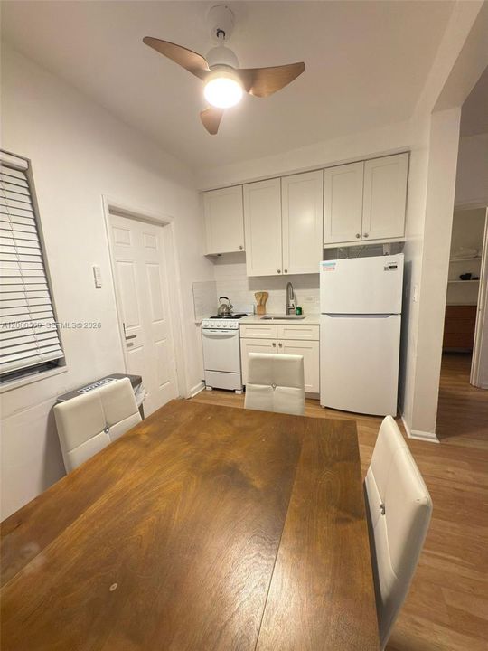 For Rent: $1,950 (1 beds, 1 baths, 500 Square Feet)