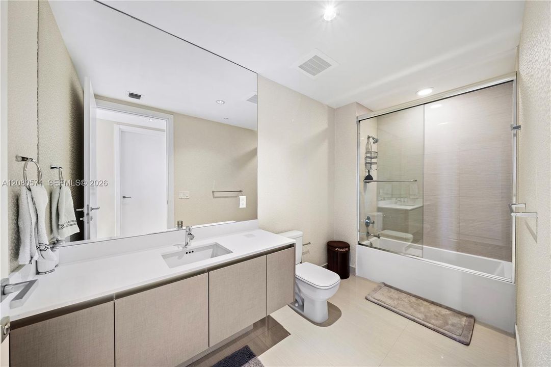 For Sale: $2,400,000 (3 beds, 4 baths, 2559 Square Feet)