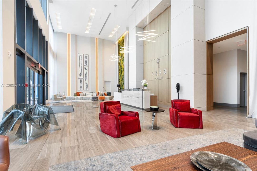For Rent: $2,500 (0 beds, 1 baths, 430 Square Feet)