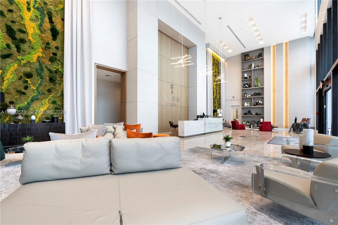 For Rent: $2,500 (0 beds, 1 baths, 430 Square Feet)