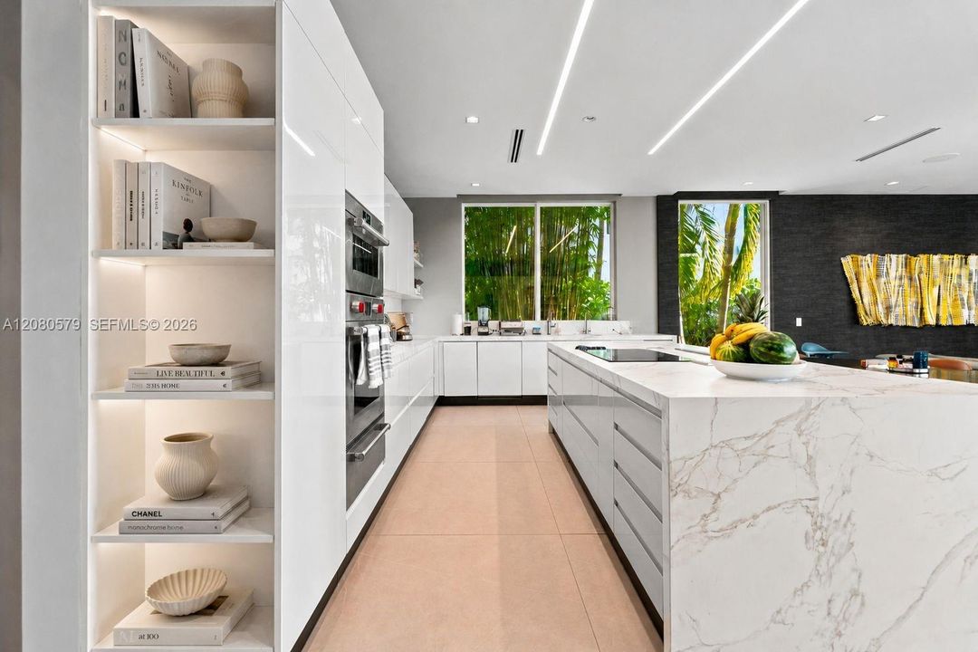 For Sale: $10,500,000 (7 beds, 6 baths, 5851 Square Feet)