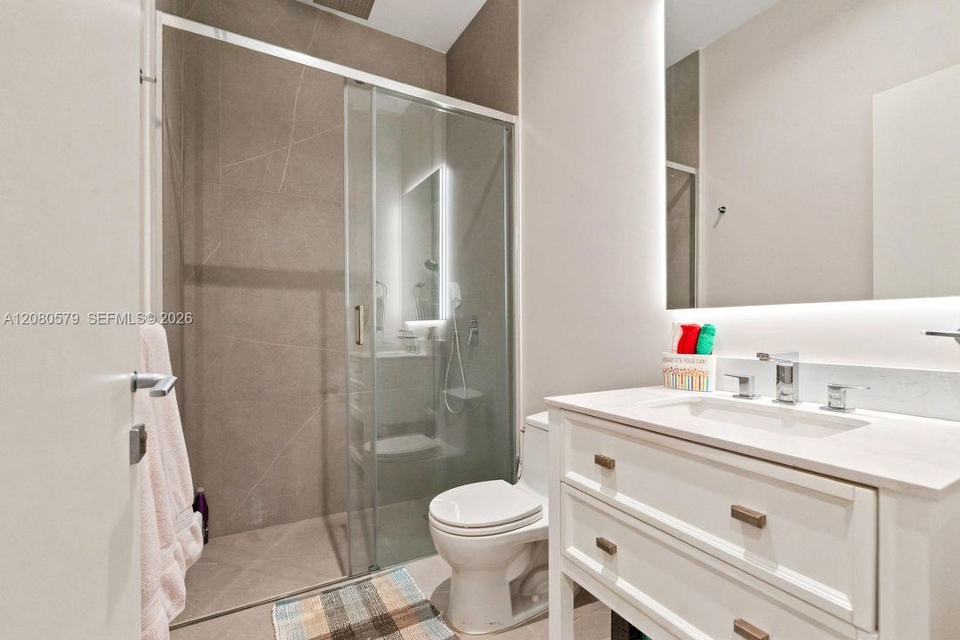 For Sale: $10,500,000 (7 beds, 6 baths, 5851 Square Feet)