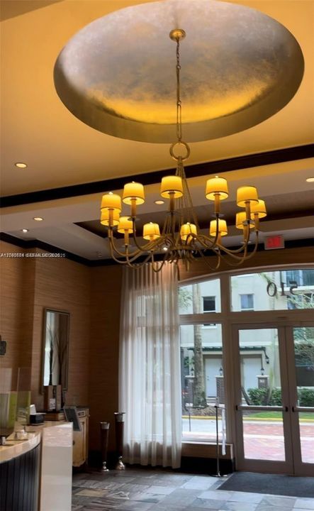 For Rent: $2,300 (1 beds, 1 baths, 852 Square Feet)