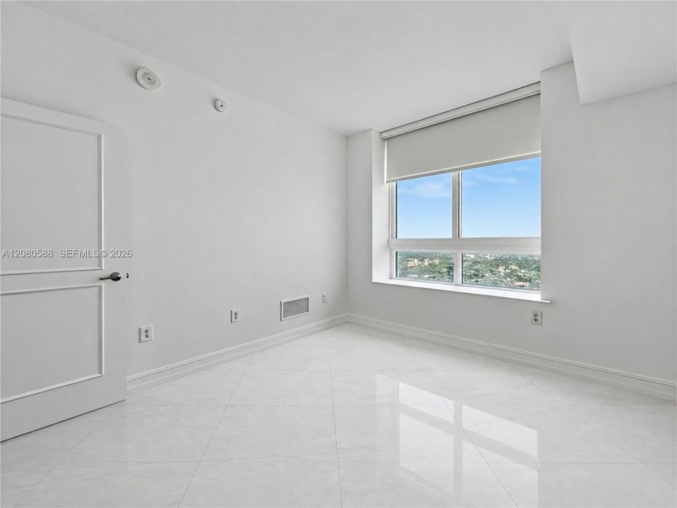 For Rent: $4,795 (2 beds, 2 baths, 1180 Square Feet)